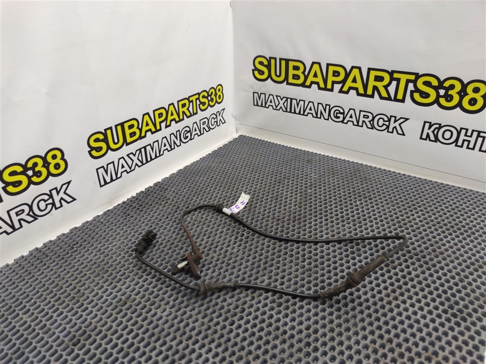 Датчик ABS задний Land Rover Discovery 2006 L319 AJ41 SSB500102 контрактная