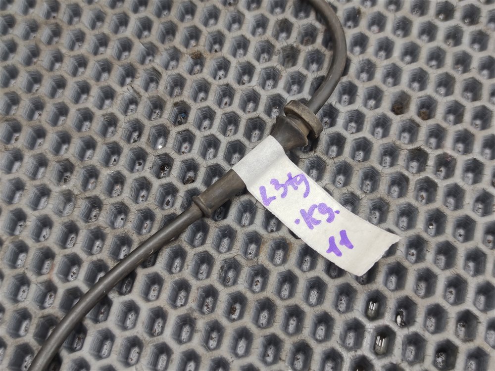 Датчик ABS задний Discovery 2006 L319 AJ41