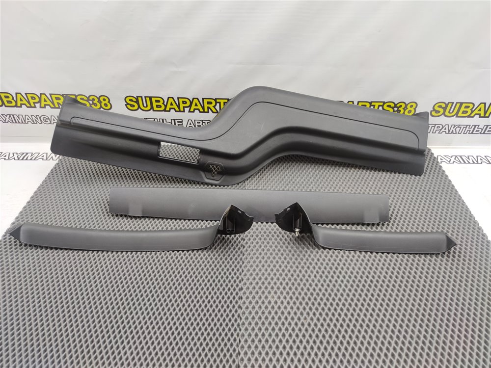 Обшивка двери багажника Land Rover Discovery 2006 L319 AJ41 ERQ000104PVJ контрактная