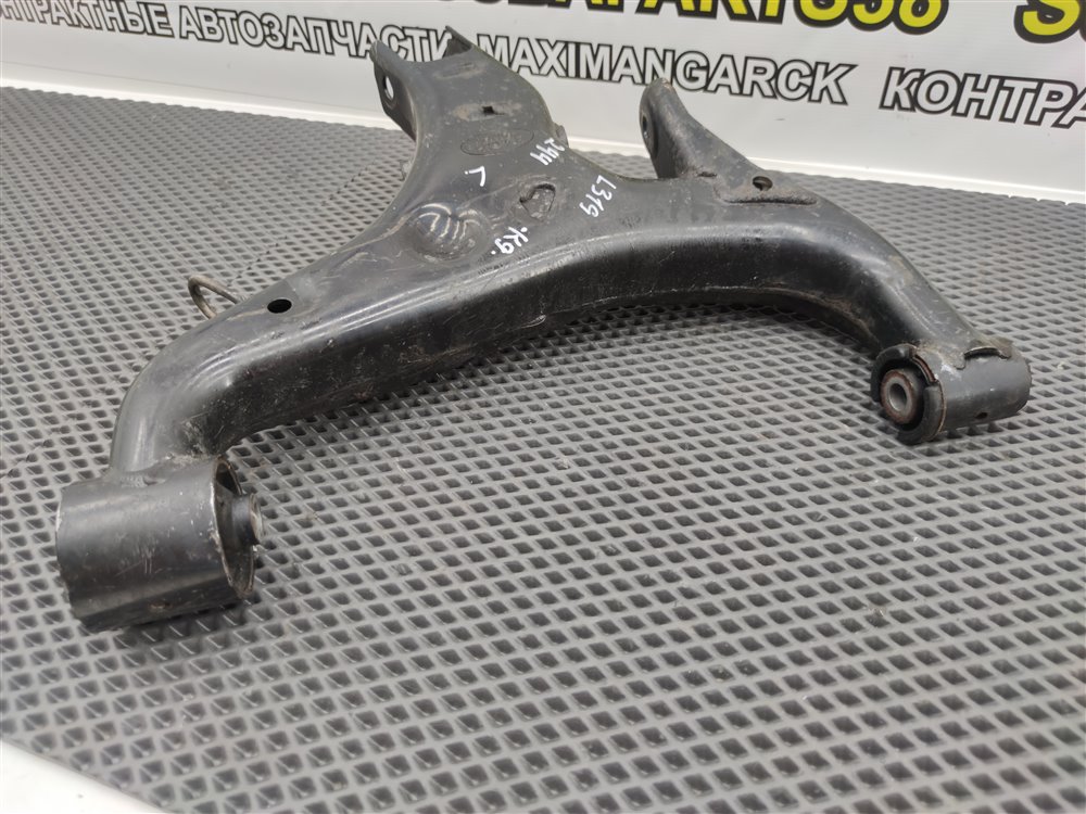 Рычаг задний левый Discovery 2006 L319 AJ41