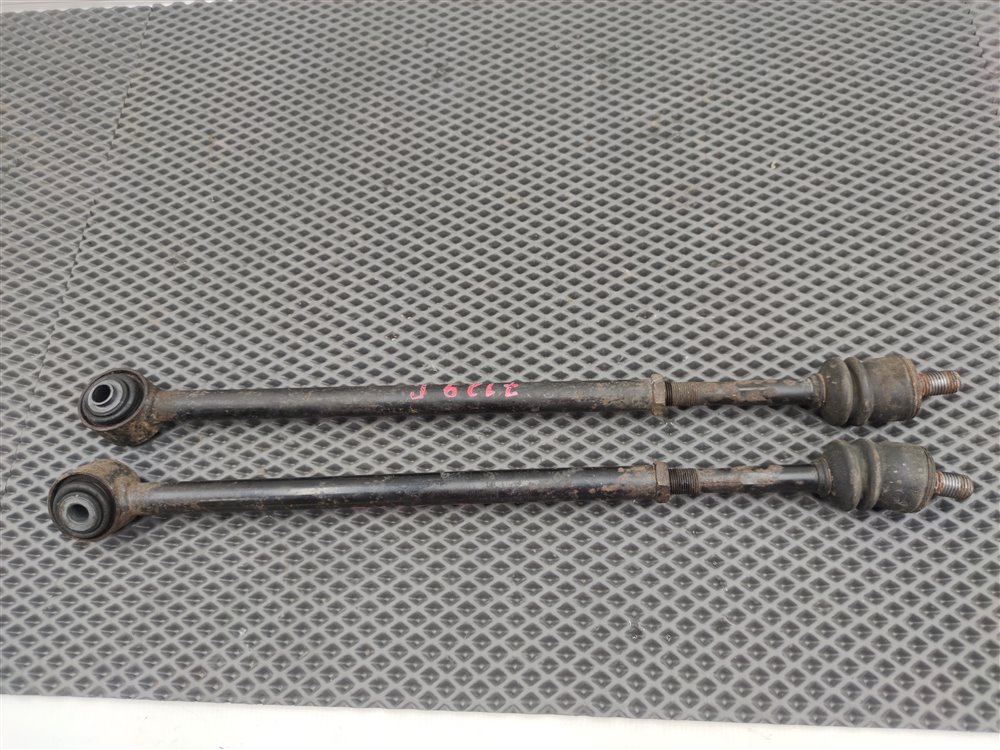 Тяга поперечная задняя Discovery 2006 L319 AJ41