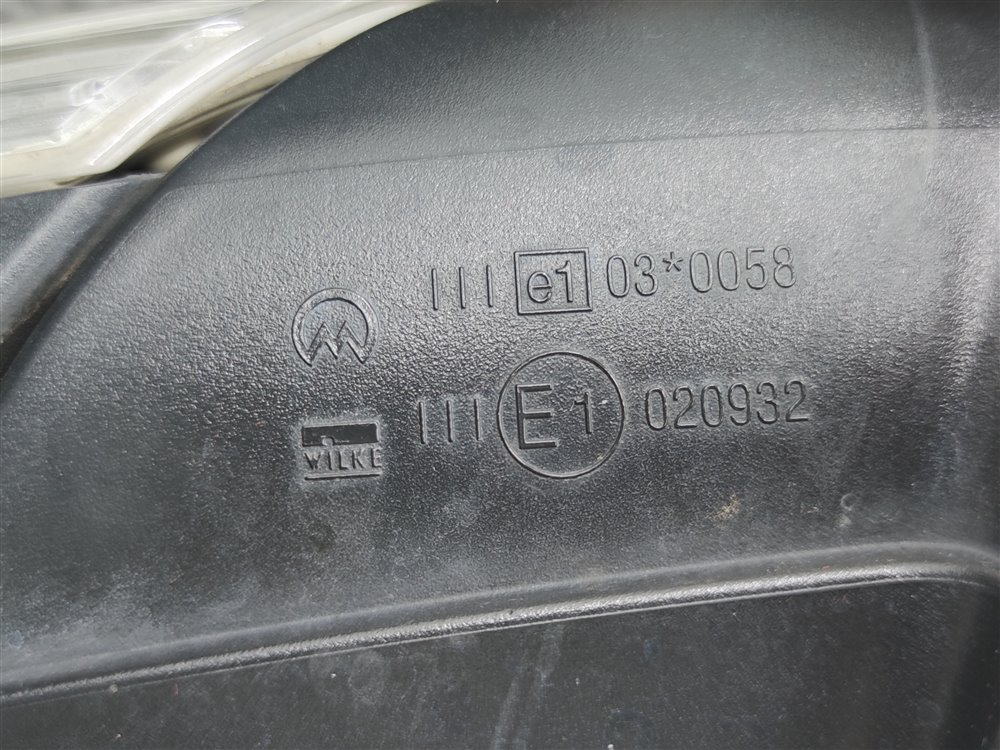 Зеркало заднего вида переднее правое TOUAREG 2008 7L BHK