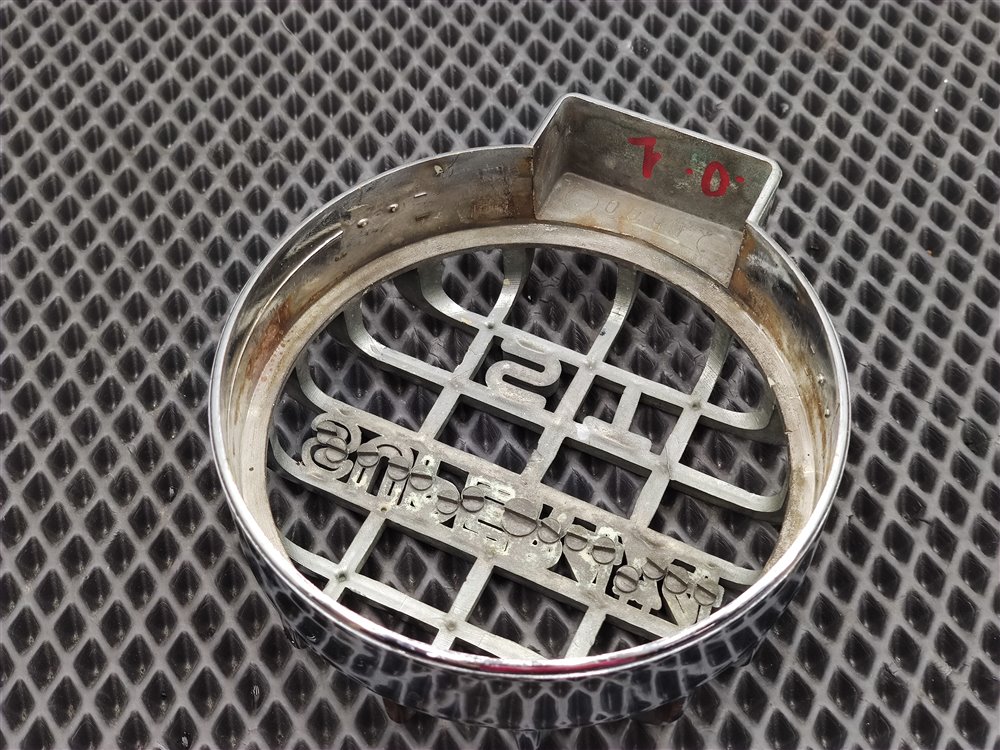 Накладка противотуманной фары PAJERO 1999 V44 4D56