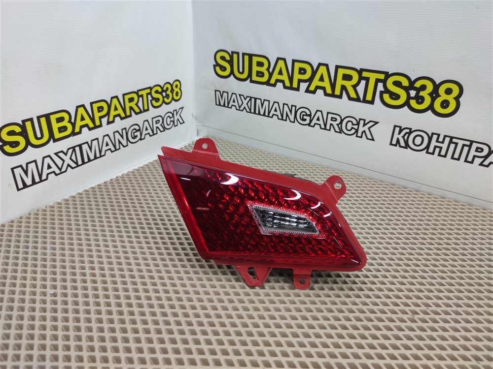 Вставка в крышку багажника задняя левая NISSAN Fuga 2009 PY50 VQ35DE 26555EJ75A контрактная