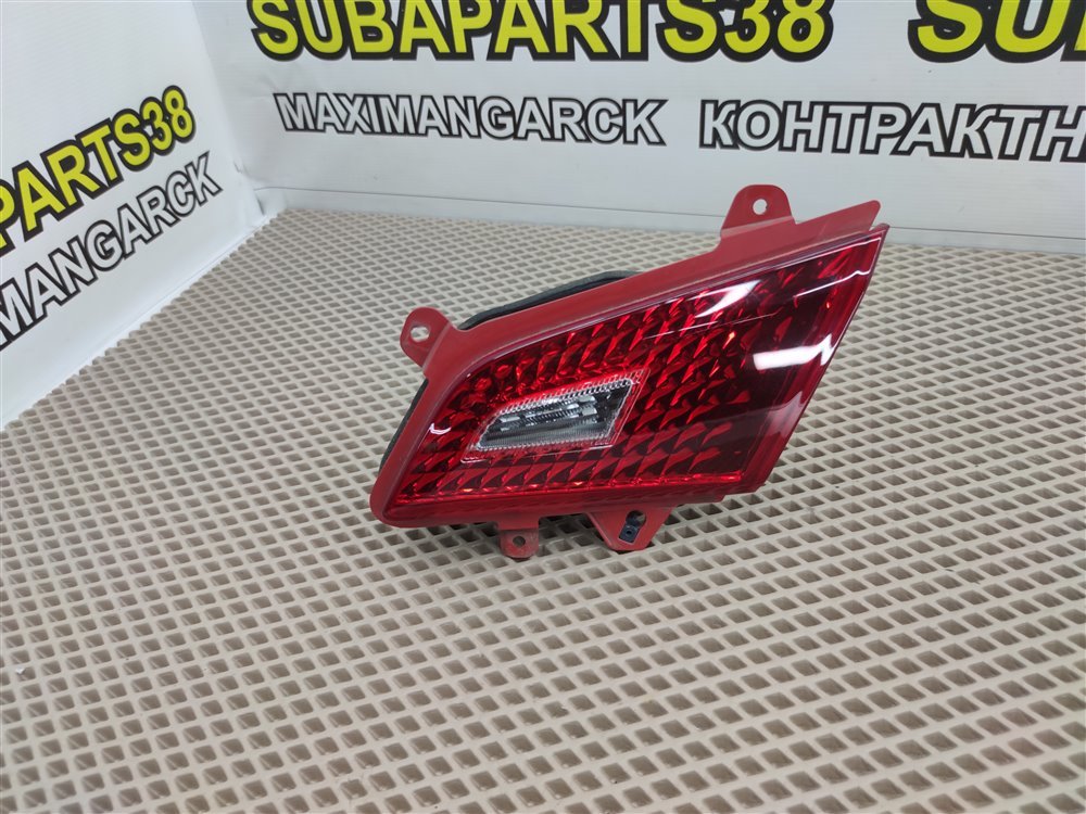 Вставка в крышку багажника задняя правая NISSAN Fuga 2009 PY50 VQ35DE 26550EJ75A контрактная