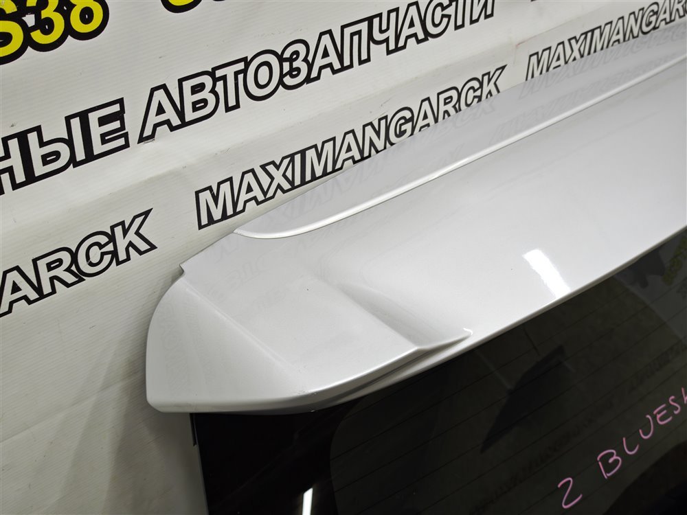 Дверь пятая Prius Alpha 2013 ZVW41 2ZRFXE