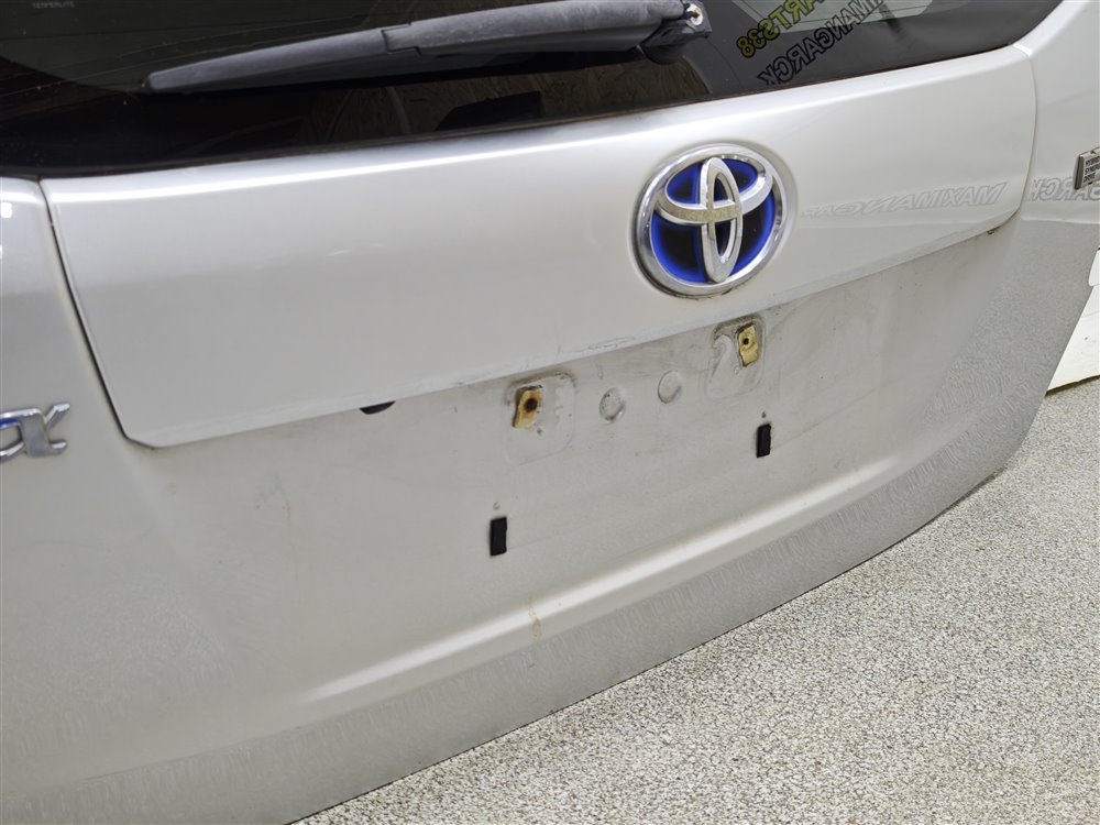 Дверь пятая Prius Alpha 2013 ZVW41 2ZRFXE