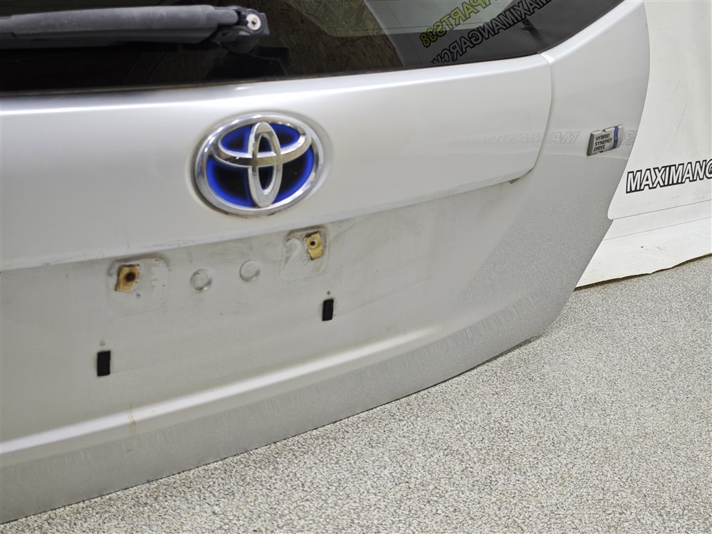 Дверь пятая Prius Alpha 2013 ZVW41 2ZRFXE