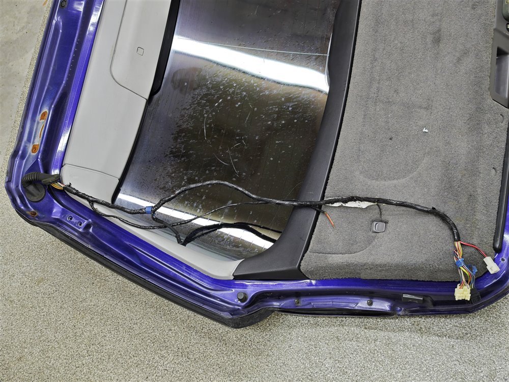 Дверь пятая LEGACY 2001 BH5 EJ206