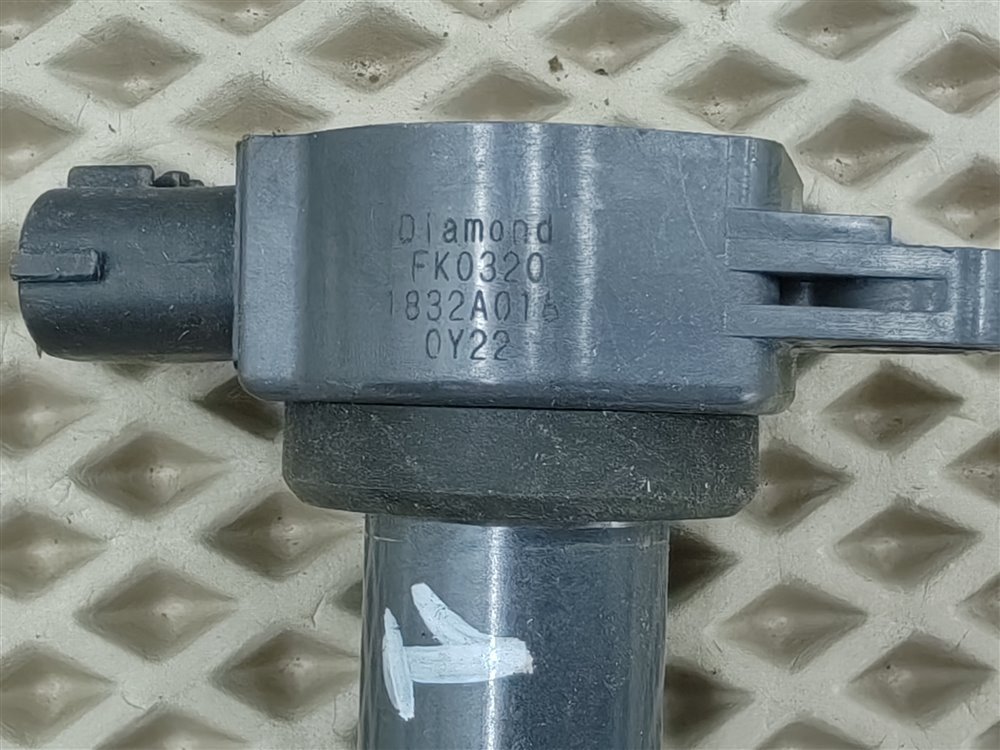 Катушка зажигания Mitsubishi Galant Fortis CY3A 4B11
