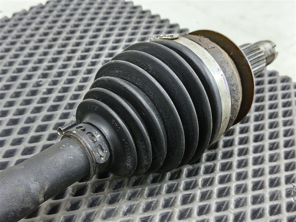 Привод передний левый LEGACY 2006 BL5 EJ203