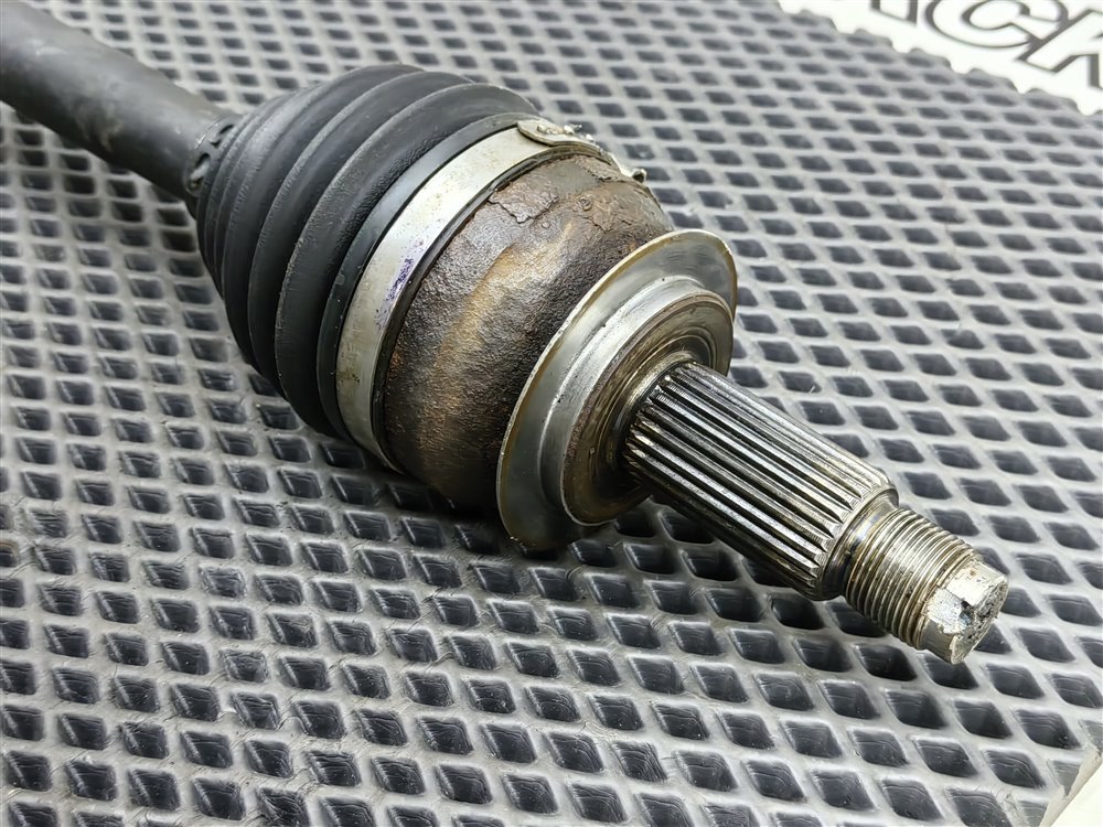 Привод передний левый LEGACY 2006 BL5 EJ203