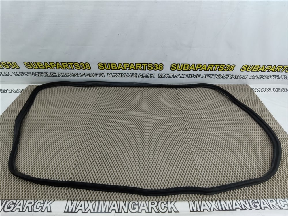 Уплотнитель багажника MITSUBISHI OUTLANDER 2007 CW5W 4B12 5815A012 контрактная