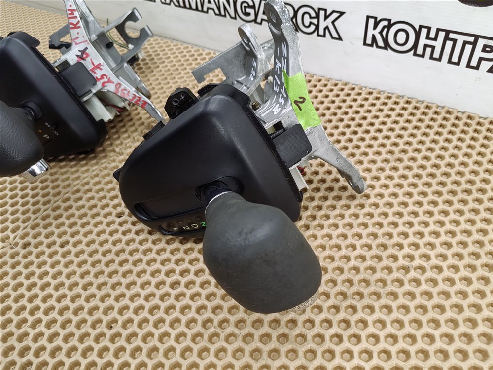 Селектор АКПП Voltz 2002 ZZE136 1ZZ