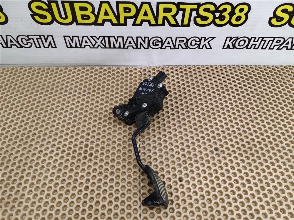 Запчасть педаль газа TOYOTA Corolla Fielder 2013 NKE165 1NZFXE 7811052100 контрактная Педаль газа TOYOTA Corolla Fielder 2013 NKE165 1NZFXE 7811052100 контрактная