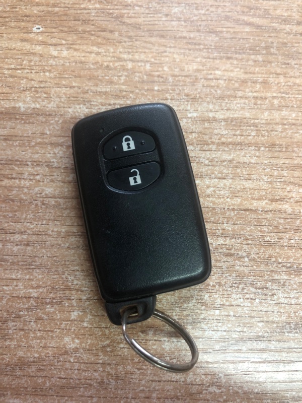 Ключ зажигания Toyota Prius Alpha ZVW41 2ZR-FXE 2012 (б/у)
