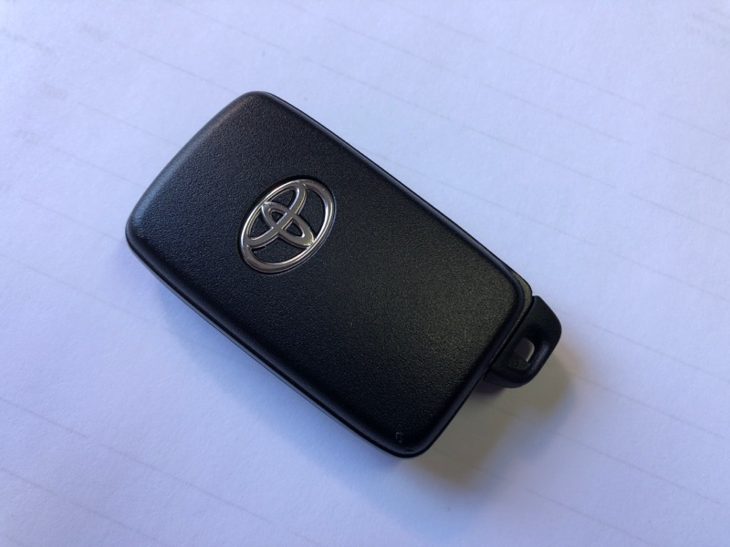 Ключ зажигания Toyota Prius ZVW30 2ZR-FXE 2014 (б/у)
