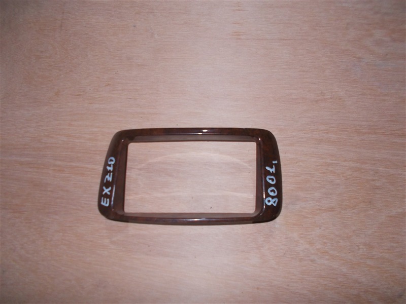 Консоль магнитофона Toyota Raum EXZ10 5E-FE 2001 (б/у)