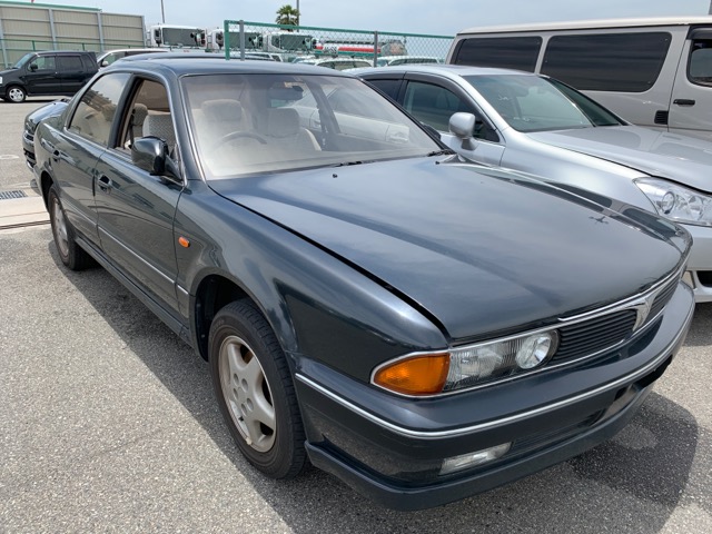 Автомобиль Mitsubishi DIAMANTE F25A 6G73 1990 года в разбор
