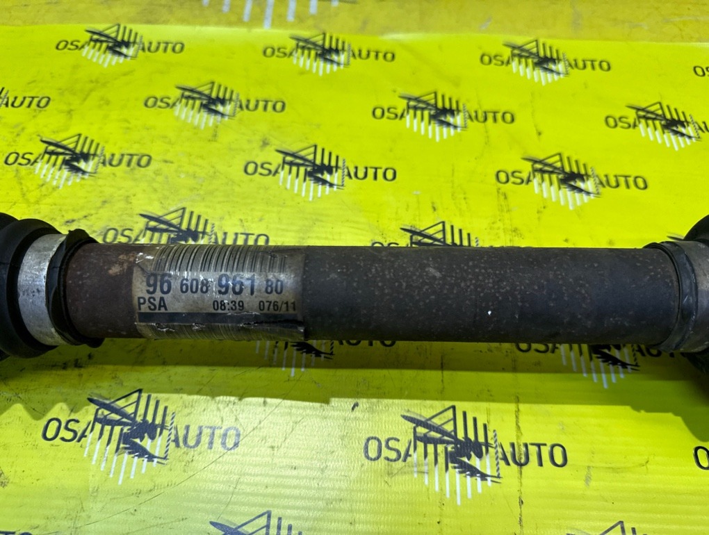 Привод колеса АКПП передний правый 308 2010 1.6 EP6 Привод колеса АКПП передний правый 308 2010 1.6 EP6