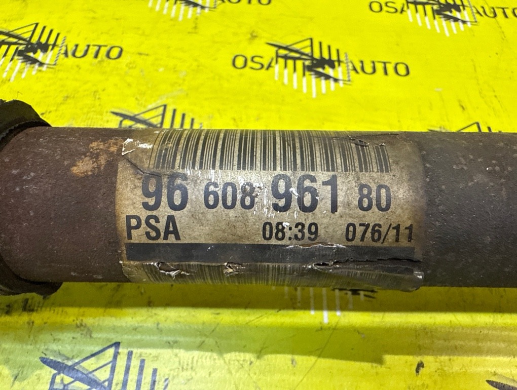 Привод колеса АКПП передний правый Peugeot 308 1.6 EP6 Привод колеса АКПП передний правый Peugeot 308 1.6 EP6