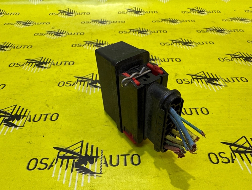 Реле топливного насоса 308 2010 1.6 EP6