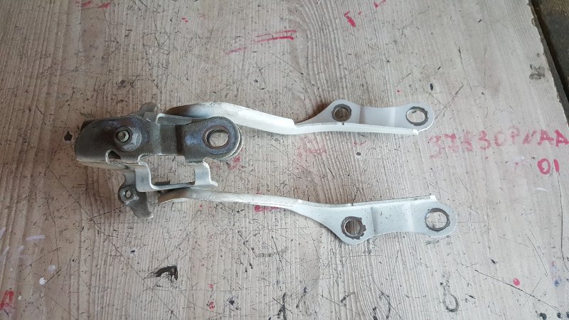 Петля капота Toyota Estima GSR50 2GR-FE 2008 (б/у)