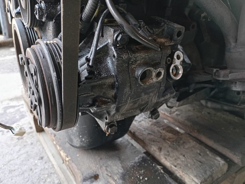 Компрессор кондиционера Toyota Vitz SCP10 1SZFE 2000 (б/у)