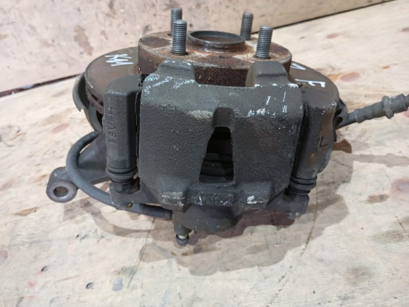 Суппорт Toyota Vitz SCP10 1SZFE 2000 передний левый (б/у)