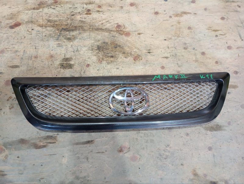 Решетка радиатора Toyota Mark Ii JZX110 1JZ-FSE 2002 (б/у)