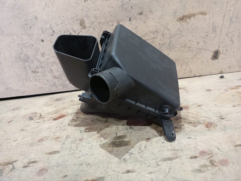 Корпус воздушного фильтра Toyota Mark Ii JZX110 1JZ-FSE 2002 (б/у)