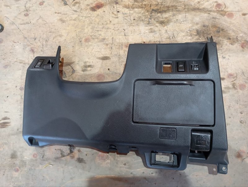 Консоль под рулевой колонкой Toyota Mark Ii JZX110 1JZ-FSE 2002 (б/у)