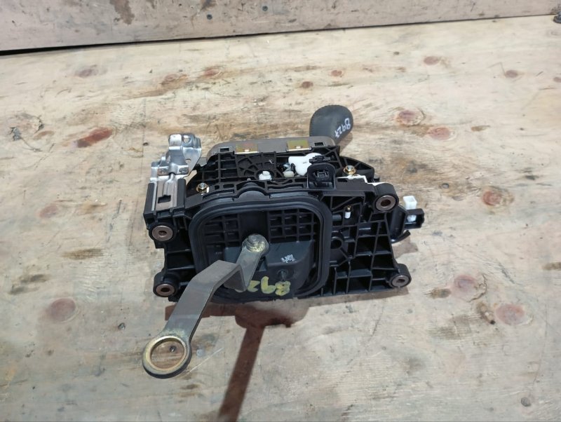 Рычаг переключения кпп Toyota Mark Ii JZX110 1JZ-FSE 2002 (б/у)