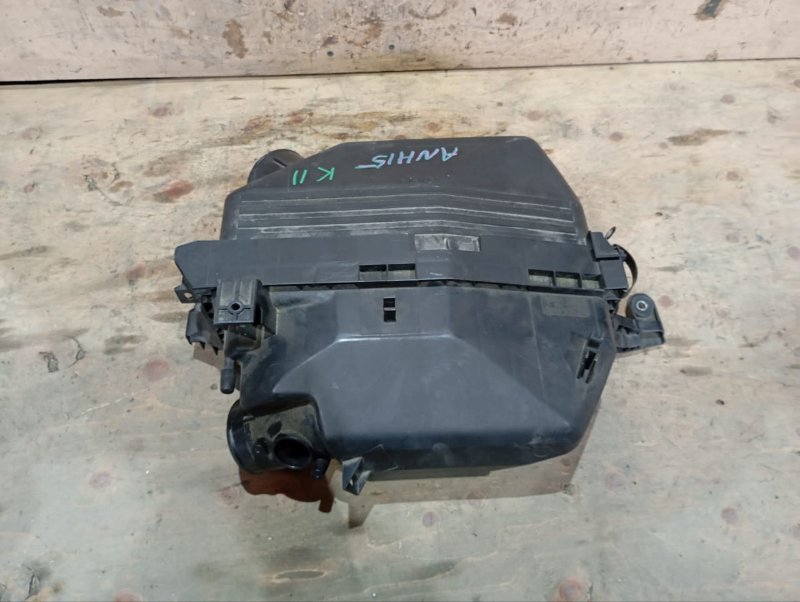 Корпус воздушного фильтра Toyota Alphard ANH15 2AZ-FE 2005 (б/у)