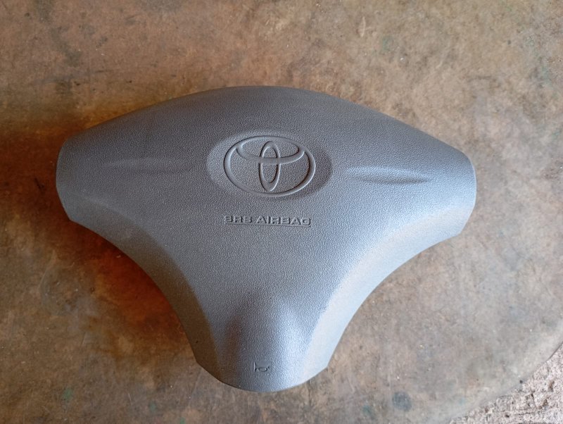 Airbag на руль Toyota Vitz SCP10 1SZFE 2000 (б/у)