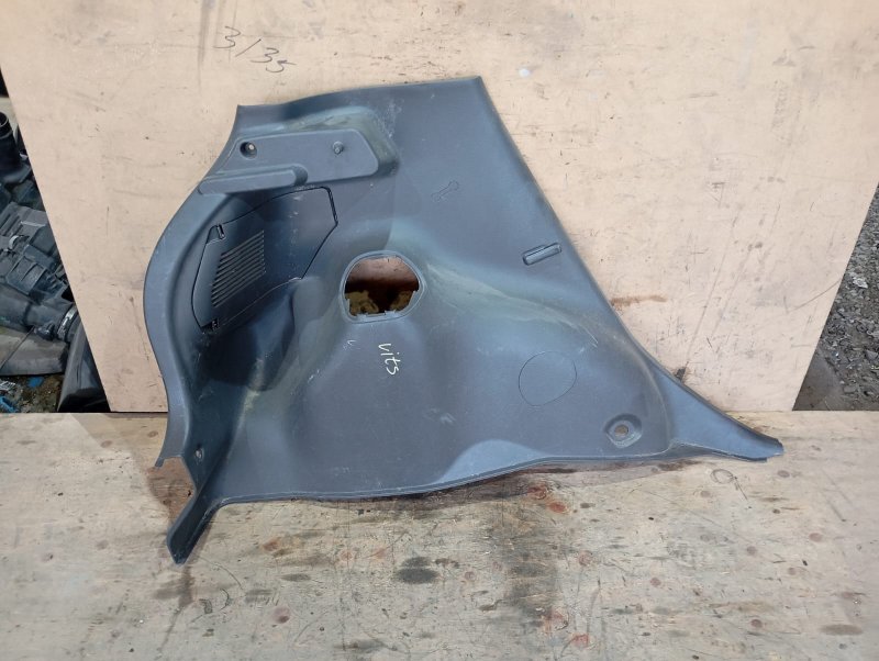 Обшивка багажника Toyota Vitz SCP10 1SZFE 2000 задняя левая (б/у)