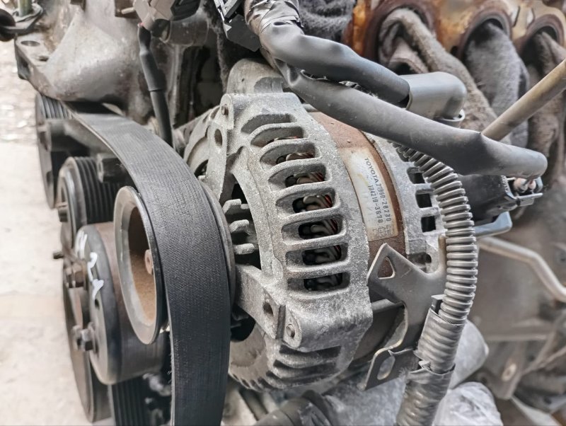 Генератор Toyota Ipsum ACM21 2AZFE 2005 (б/у)