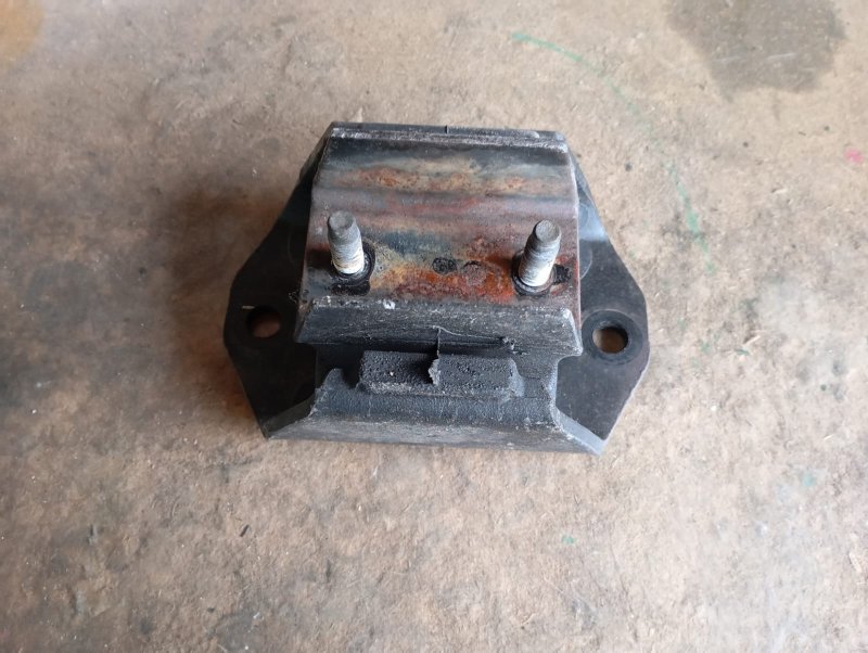 Подушка кпп Nissan Terrano Regulus JTR50 ZD30DDTI 2002 (б/у)