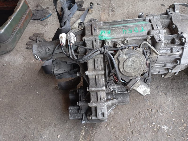 Раздаточная коробка Suzuki Escudo TD54W J20A 2006 (б/у)
