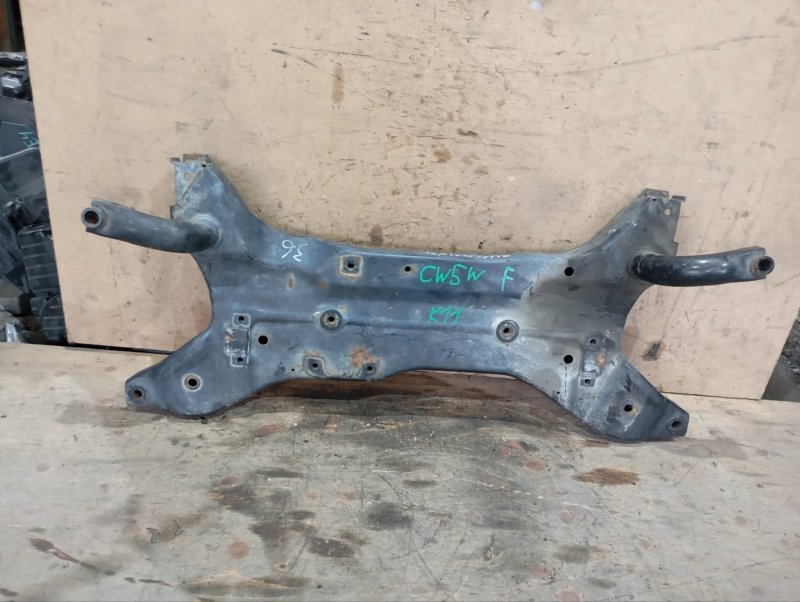 Балка под двс Mitsubishi Outlander CW5W 4B12 2008 передняя (б/у)
