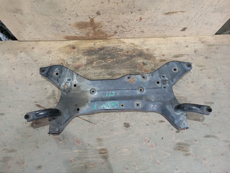 Балка подвески Mitsubishi Outlander CW5W 4B12 2008 передняя (б/у)