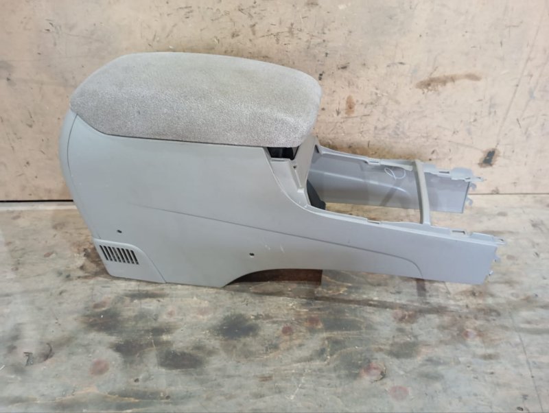 Подлокотник TOYOTA CAMRY ACV30 2AZ-FE 2005 (б/у)