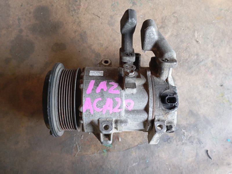 Компрессор кондиционера TOYOTA VOXY AZR60 1AZ-FSE 2005 (б/у)