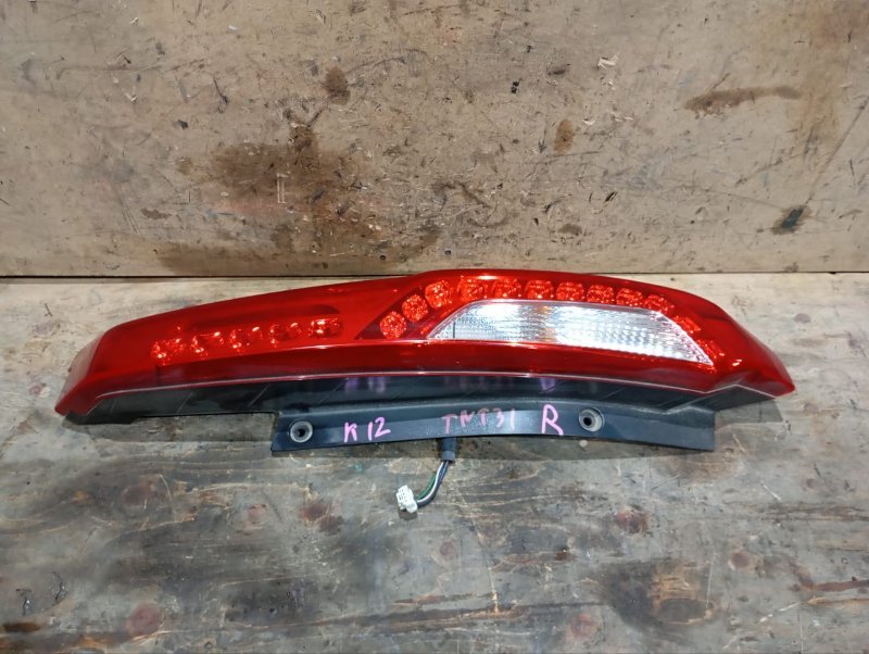 Стоп-сигнал Nissan X-Trail TNT31 QR25DE 2012 задний правый (б/у)
