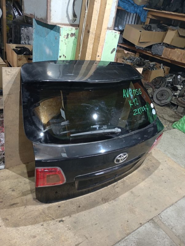 Вставка между стопов TOYOTA AVENSIS ZRT272W 1ZR 2012 задняя левая (б/у)