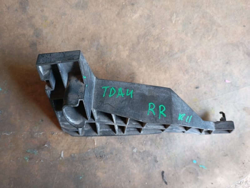 Крепление бампера SUZUKI ESCUDO TDA4W J24B 2010 заднее правое (б/у)