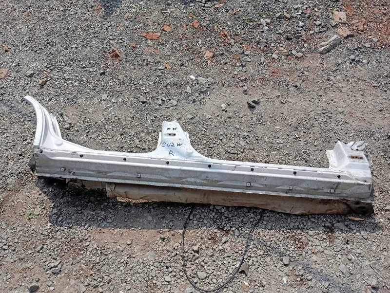 Порог MITSUBISHI AIRTREK CU2W 4G63T 2005 правый (б/у)