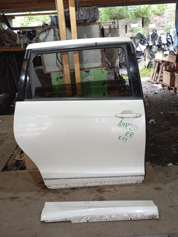 Дверь TOYOTA ESTIMA AHR20 2AZ-FXE 2008 задняя правая (б/у)