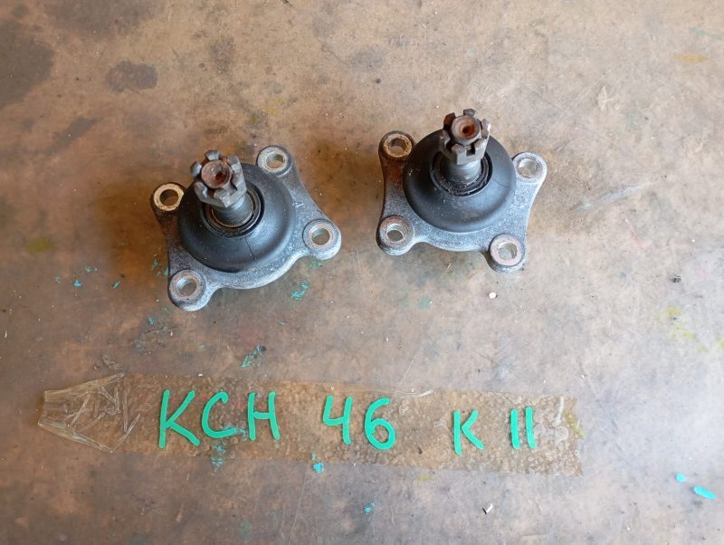 Шаровая опора TOYOTA REGIUS KCH46 1KZ-TE 2000 передняя (б/у)