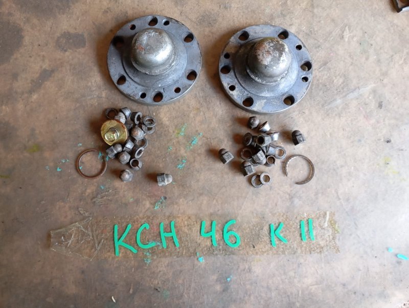 Замок ступицы TOYOTA REGIUS KCH46 1KZ-TE 2000 передний (б/у)